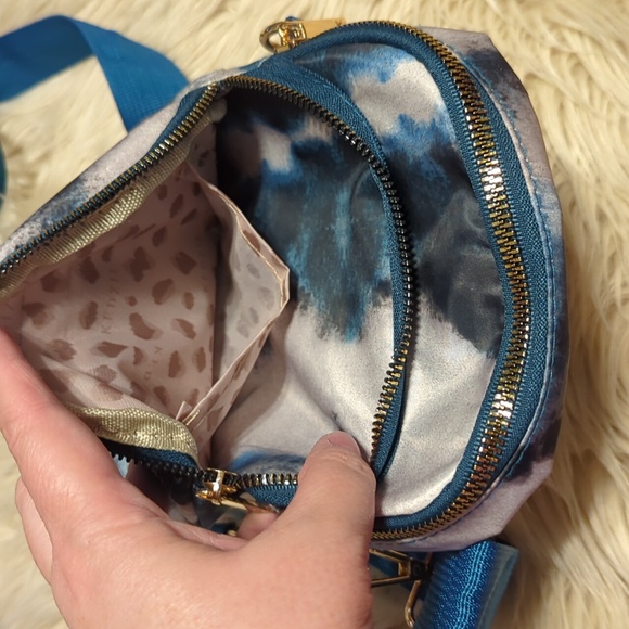 Crossbody KEDZIE BAG PURSE - Picture 4 of 5